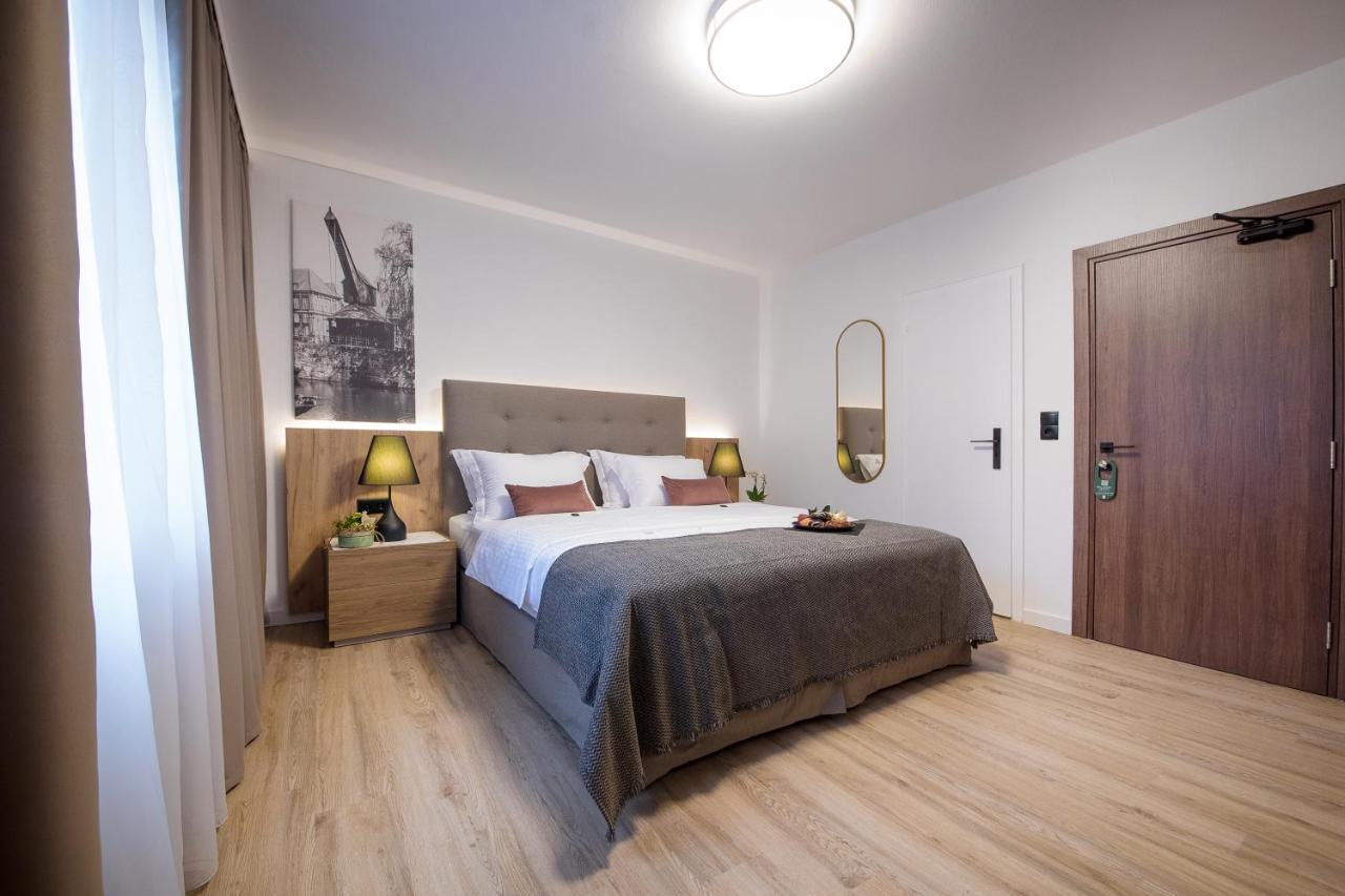 Gaestehaus Zum Roten Hahn Lüneburg Exteriör bild