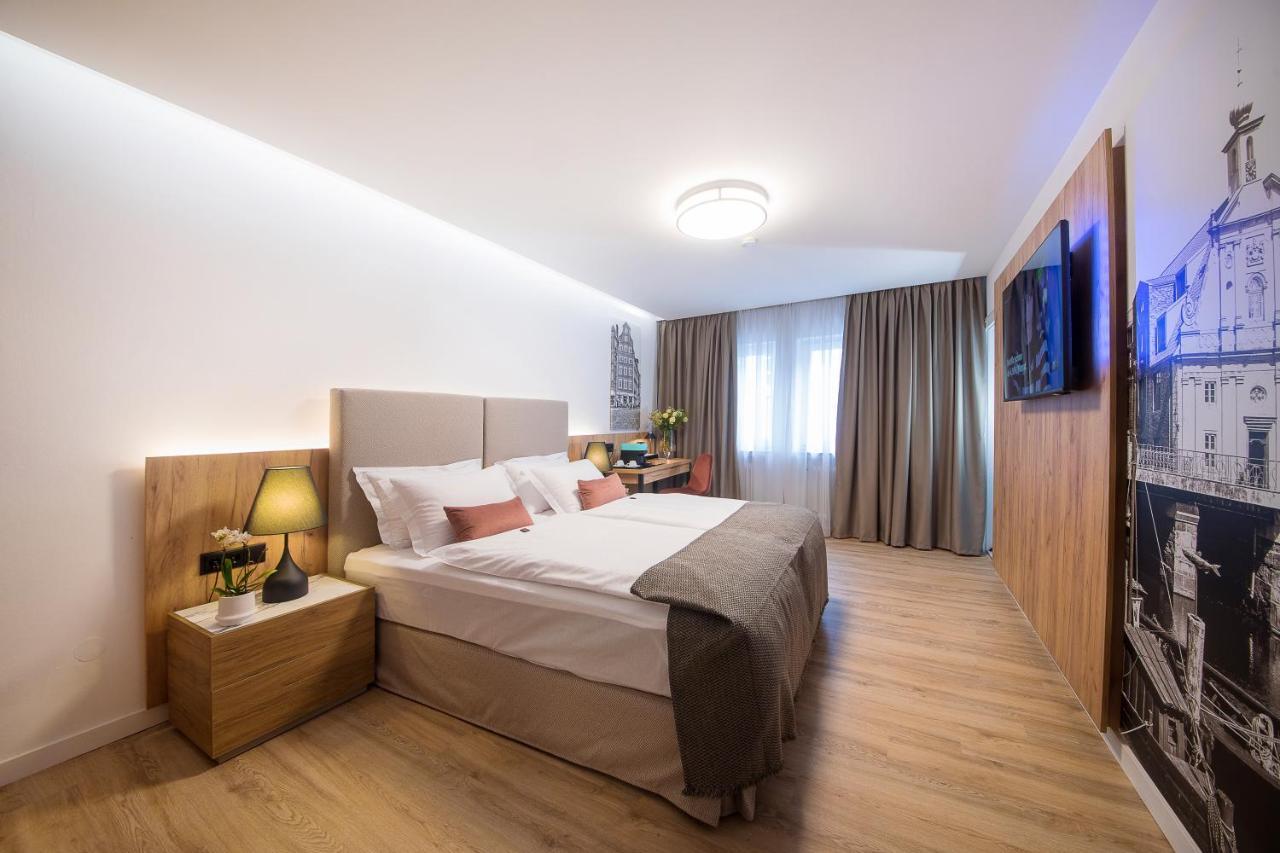 Gaestehaus Zum Roten Hahn Lüneburg Exteriör bild